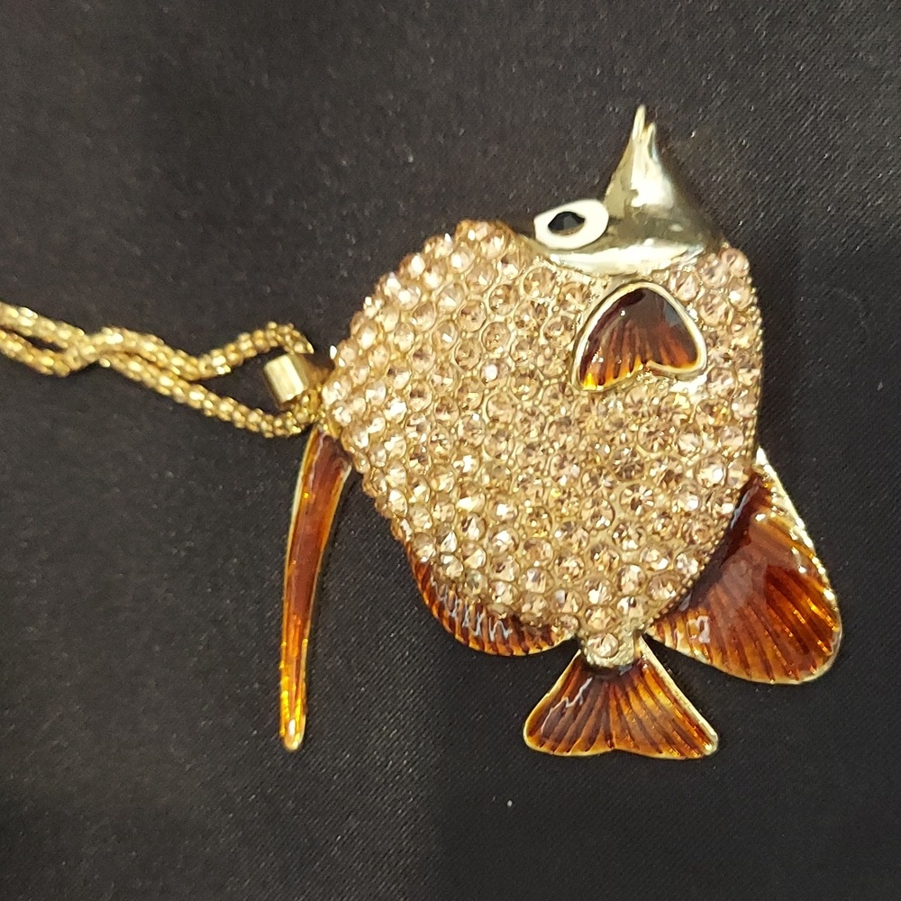 BETSEY JOHNSON Fish Pendant Necklace - Picture 5 of 5